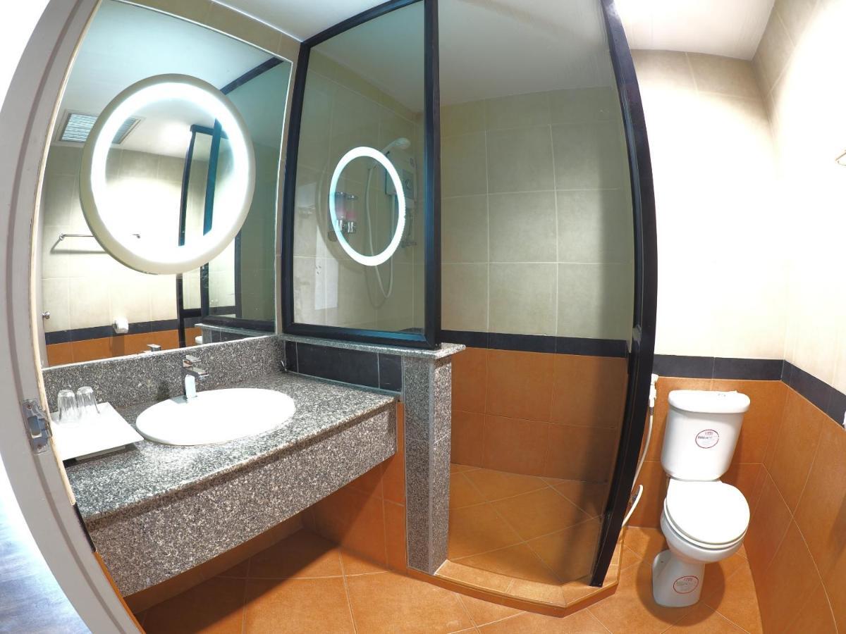 Nipa Garden Hotel Surat Thani Exterior foto